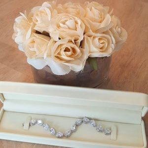 16ct White Sapphire Teardrop Tennis Bracelet